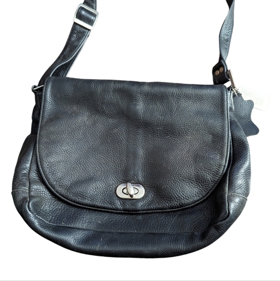 Made in 🇨🇦 Full Grain Leather Bag - Picture 2 of 15